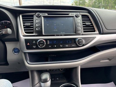 2019 Toyota Highlander Hybrid XLE V6 AWD (Natl)