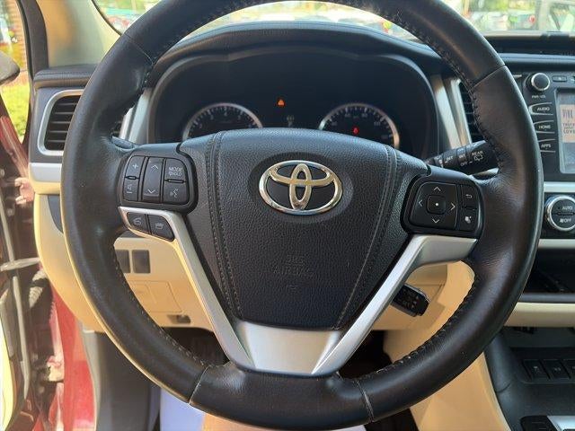 2015 Toyota Highlander AWD 4dr V6 XLE (Natl)