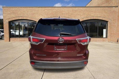 2015 Toyota Highlander AWD 4dr V6 XLE (Natl)