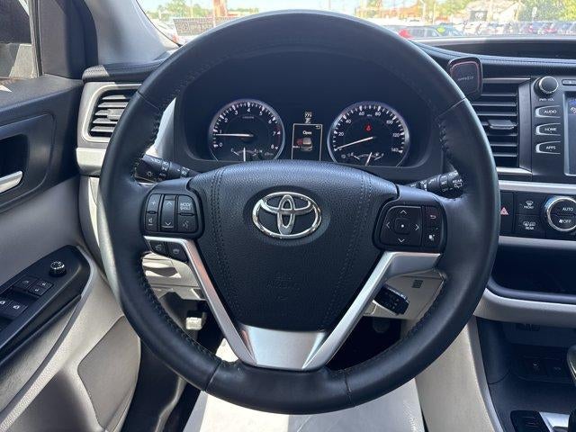 2016 Toyota Highlander AWD 4dr V6 XLE (Natl)