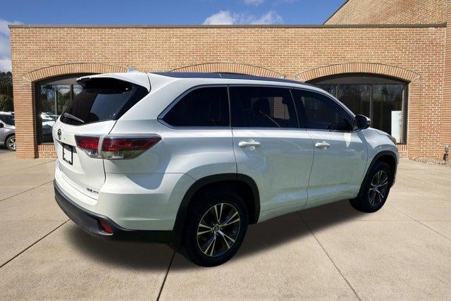 2016 Toyota Highlander AWD 4dr V6 XLE (Natl)