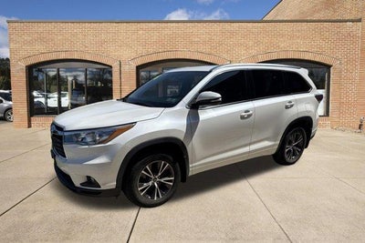 2016 Toyota Highlander AWD 4dr V6 XLE (Natl)
