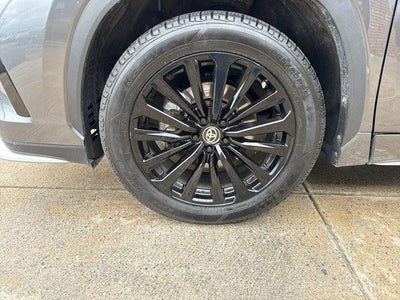 2025 Toyota Highlander XSE AWD (Natl)