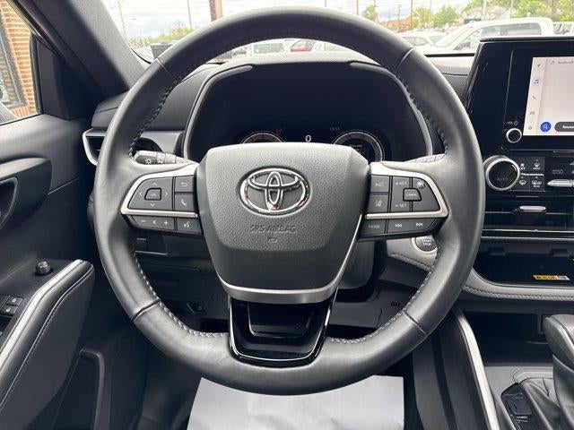 2025 Toyota Highlander XSE AWD (Natl)