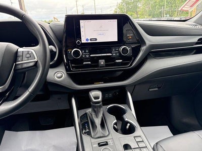 2025 Toyota Highlander XSE AWD (Natl)