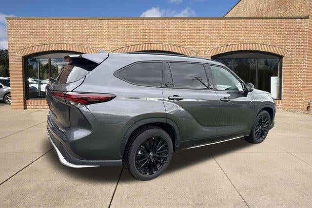 2025 Toyota Highlander XSE AWD (Natl)