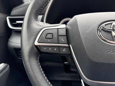 2025 Toyota Highlander XSE AWD (Natl)