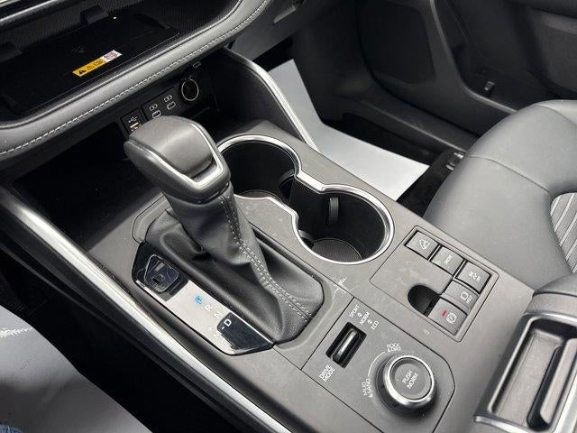 2025 Toyota Highlander XSE AWD (Natl)