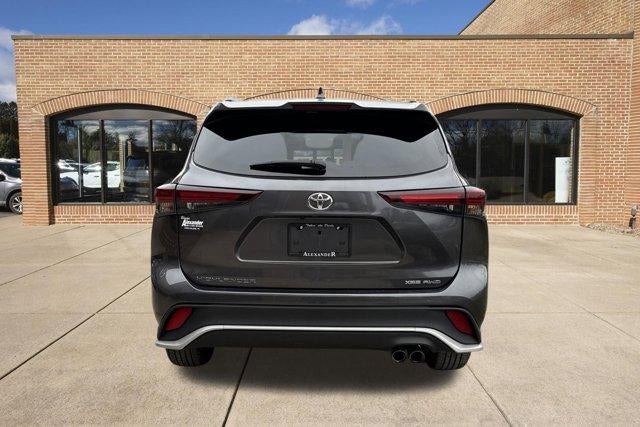 2025 Toyota Highlander XSE AWD (Natl)