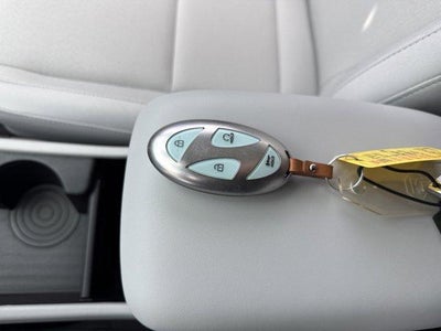 2024 Hyundai KONA Electric SEL FWD