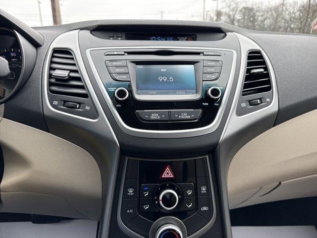 2016 Hyundai ELANTRA 4dr Sdn Auto SE