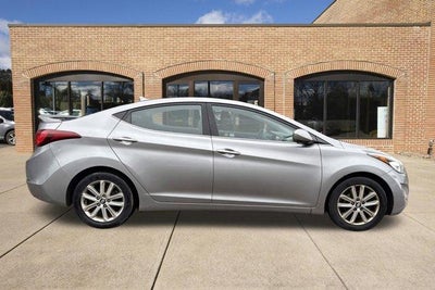 2015 Hyundai ELANTRA 4dr Sdn Auto SE