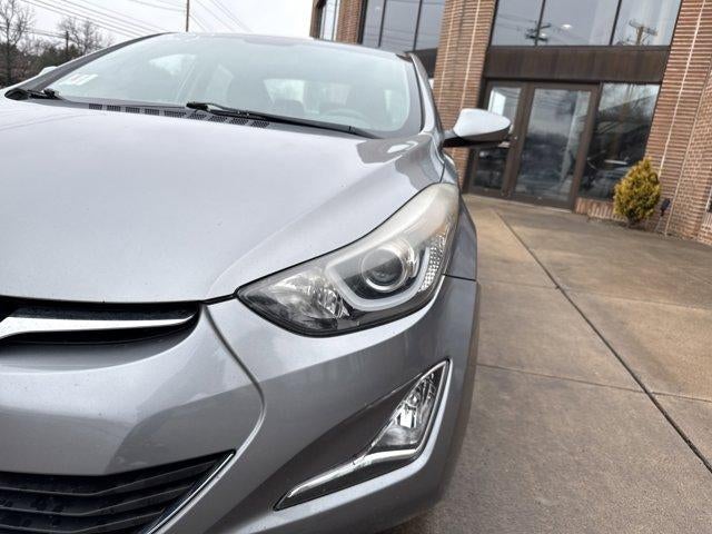 2015 Hyundai ELANTRA 4dr Sdn Auto SE