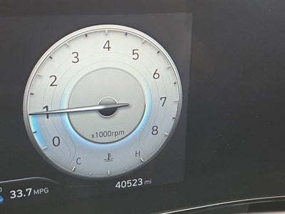 2024 Hyundai ELANTRA SEL IVT