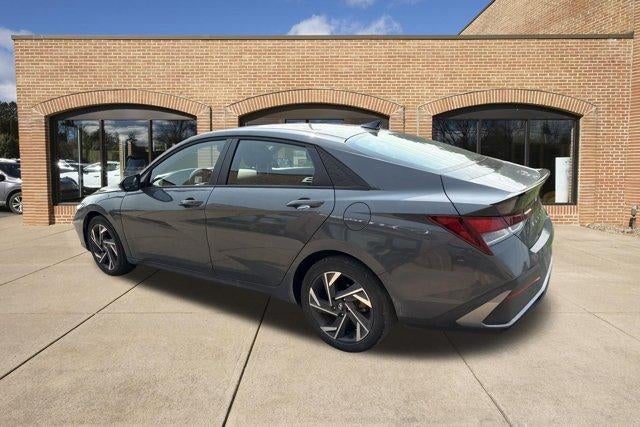 2025 Hyundai ELANTRA SEL Sport IVT