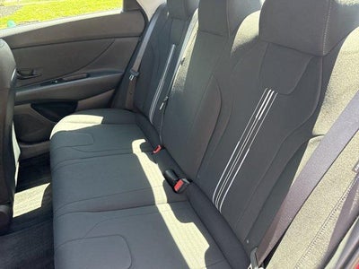 2025 Hyundai ELANTRA SEL Sport IVT