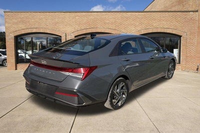 2025 Hyundai ELANTRA HYBRID SEL Sport DCT