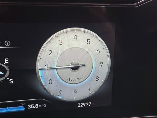 2025 Hyundai ELANTRA SEL Convenience IVT