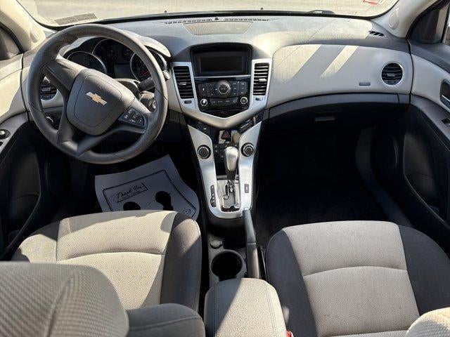 2016 Chevrolet Cruze Limited Sedan LS (Automatic)