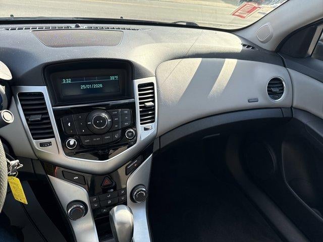 2016 Chevrolet Cruze Limited Sedan LS (Automatic)