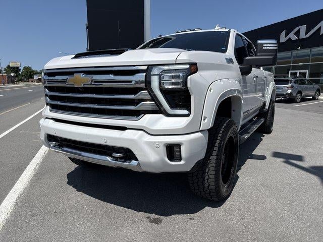2024 Chevrolet Silverado 2500 HD Crew Cab Standard Box 4-Wheel Drive High Country