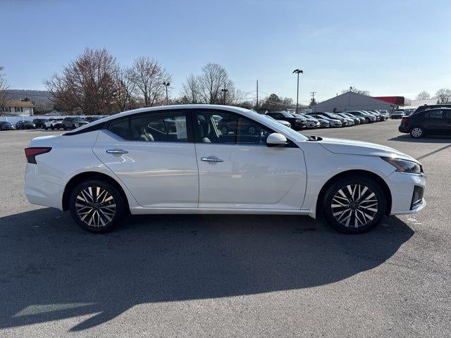 2023 Nissan Altima 2.5 SV AWD Sedan