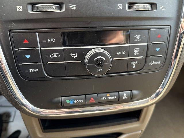 2013 Chrysler Town & Country 4dr Wgn Touring