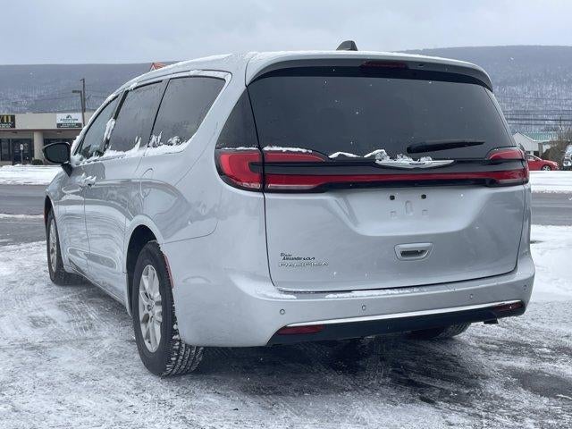 2024 Chrysler Pacifica Touring L FWD