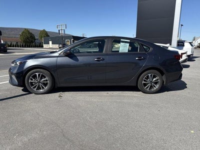 2023 Kia Forte LXS IVT