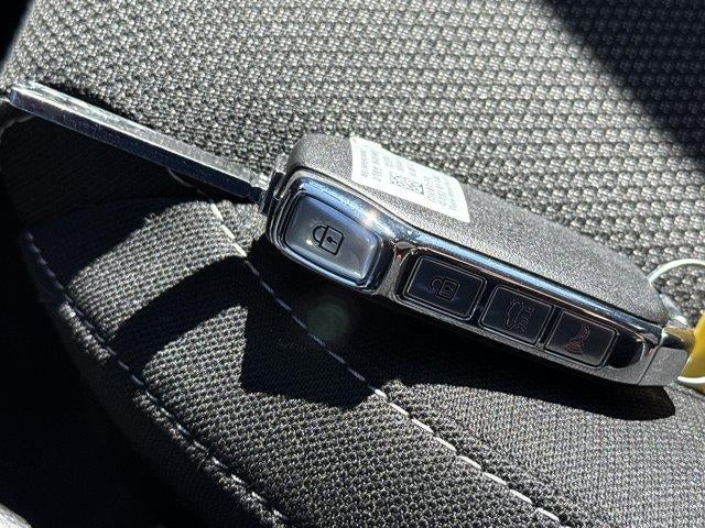 2024 Kia Forte LXS IVT
