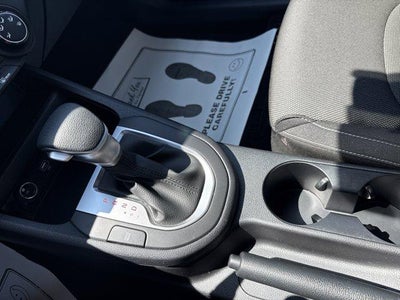 2024 Kia Forte LXS IVT