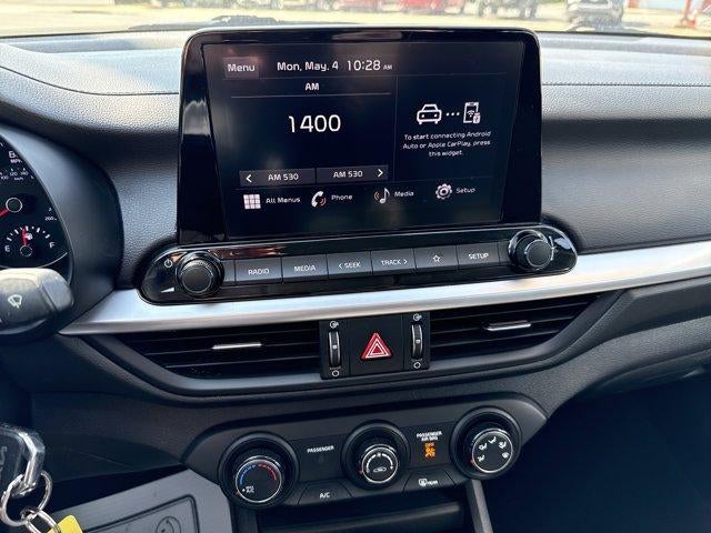 2024 Kia Forte LXS IVT
