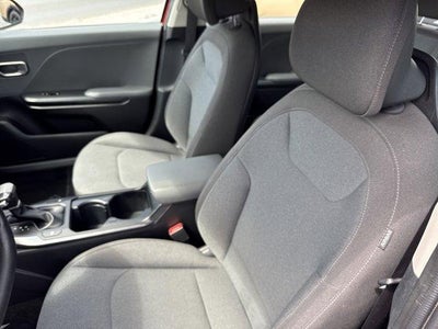 2025 Kia K4 LXS FWD