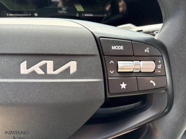 2025 Kia K4 LXS FWD