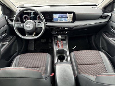2025 Nissan Kicks SR AWD