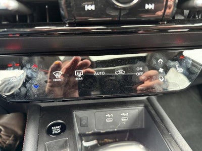 2025 Nissan Kicks SR AWD