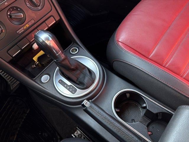 2012 Volkswagen Beetle 2dr Cpe DSG 2.0T Turbo