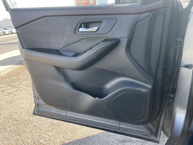 2023 Nissan Rogue FWD SV