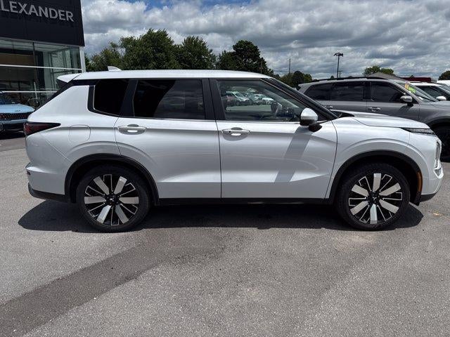 2025 Mitsubishi Outlander SE S-AWC