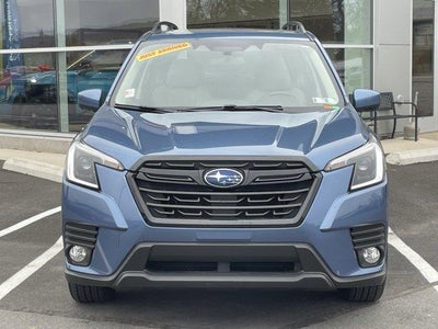 2022 Subaru Forester Premium CVT