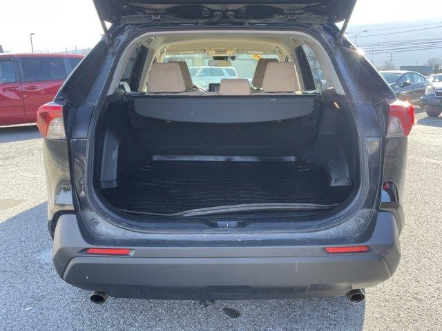 2019 Toyota RAV4 Hybrid LE AWD (Natl)