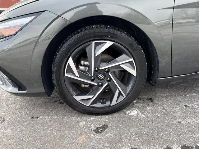 2025 Hyundai ELANTRA SEL Convenience IVT