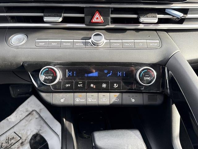 2025 Hyundai ELANTRA SEL Convenience IVT