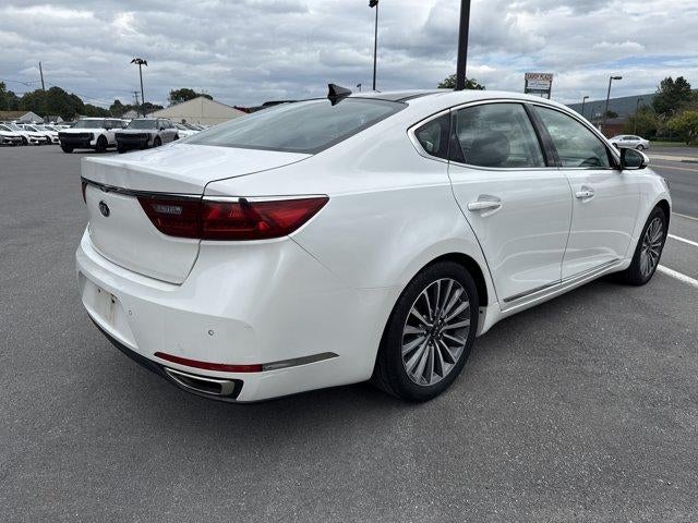 2017 Kia Cadenza Premium Sedan