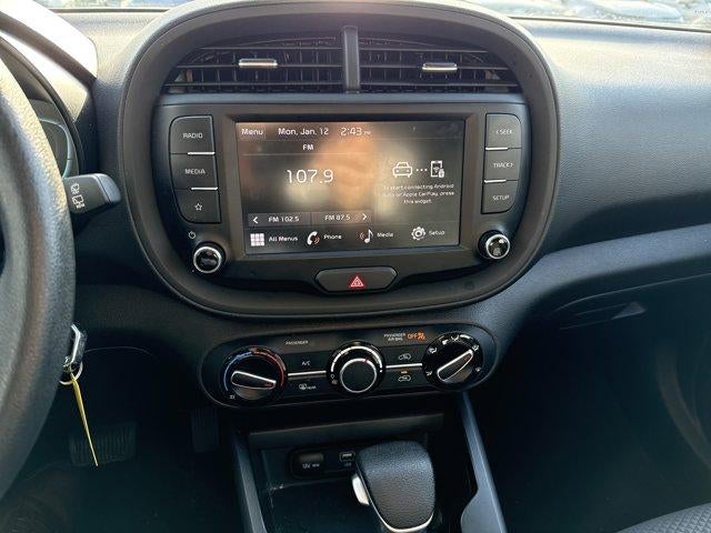 2024 Kia Soul LX IVT