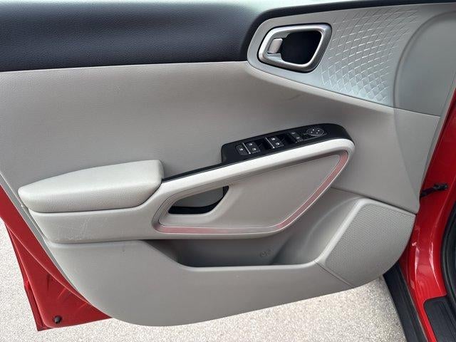 2023 Kia Soul LX IVT