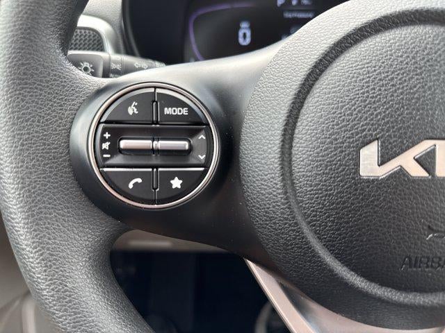 2023 Kia Soul LX IVT
