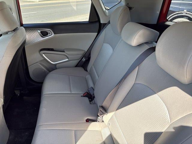 2025 Kia Soul LX FWD