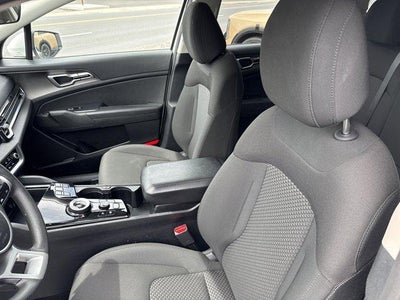 2023 Kia Sportage Hybrid LX AWD