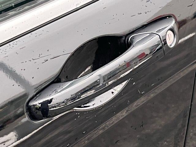 2013 Chrysler 200 4dr Sdn Touring